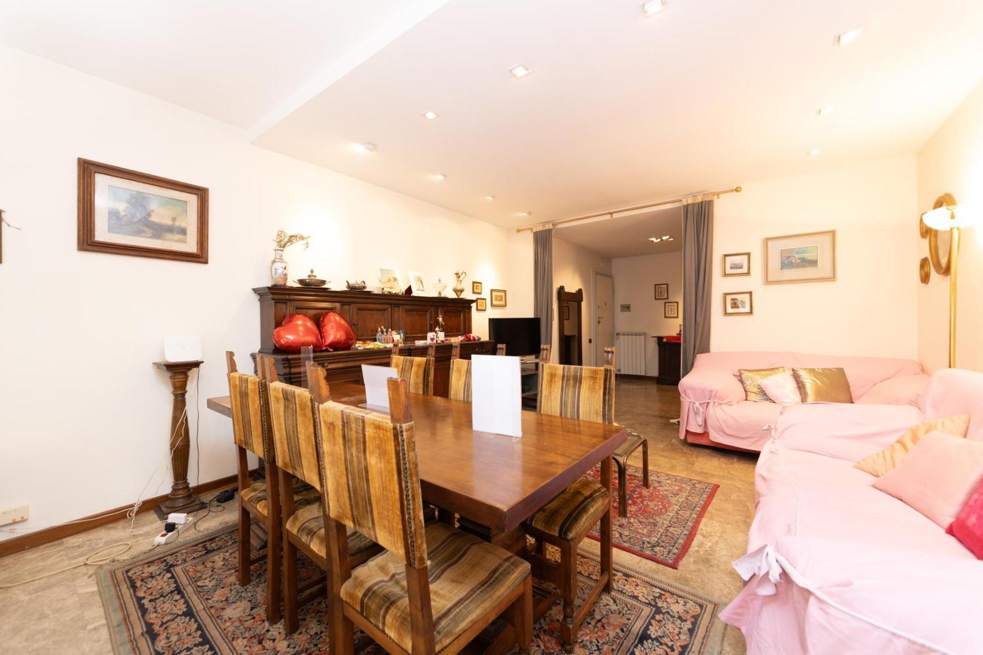 Rachele's Charming House In The Heart Of Privatunterkunft *